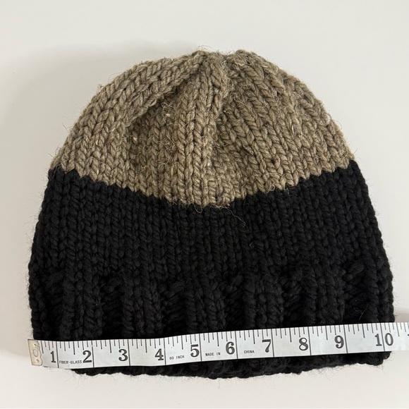 Hand-Knit Two Tone Beanie - Picture 9 of 10